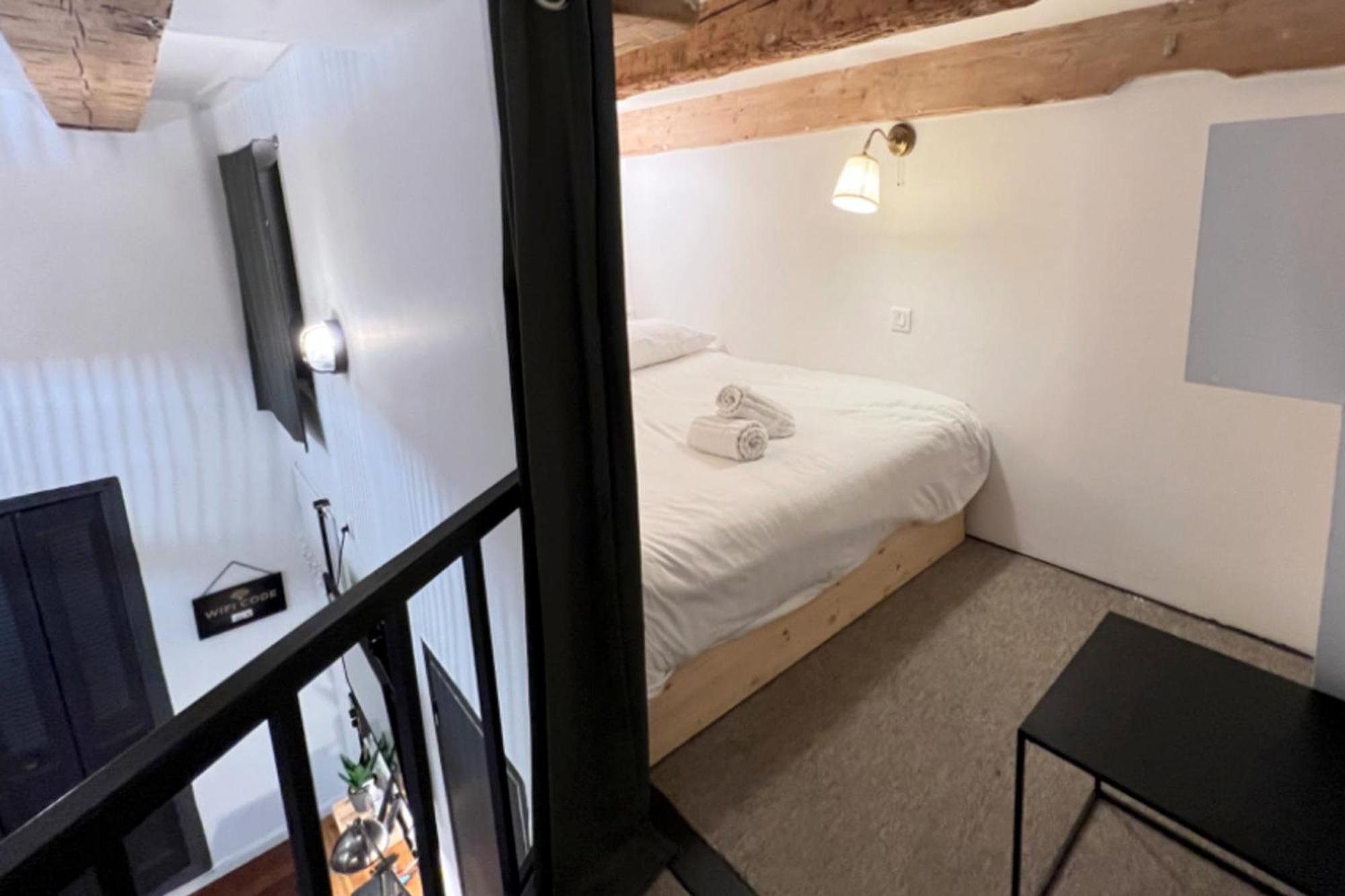Le Nid Douillet - Vieux Port Apartment Марсилия Екстериор снимка